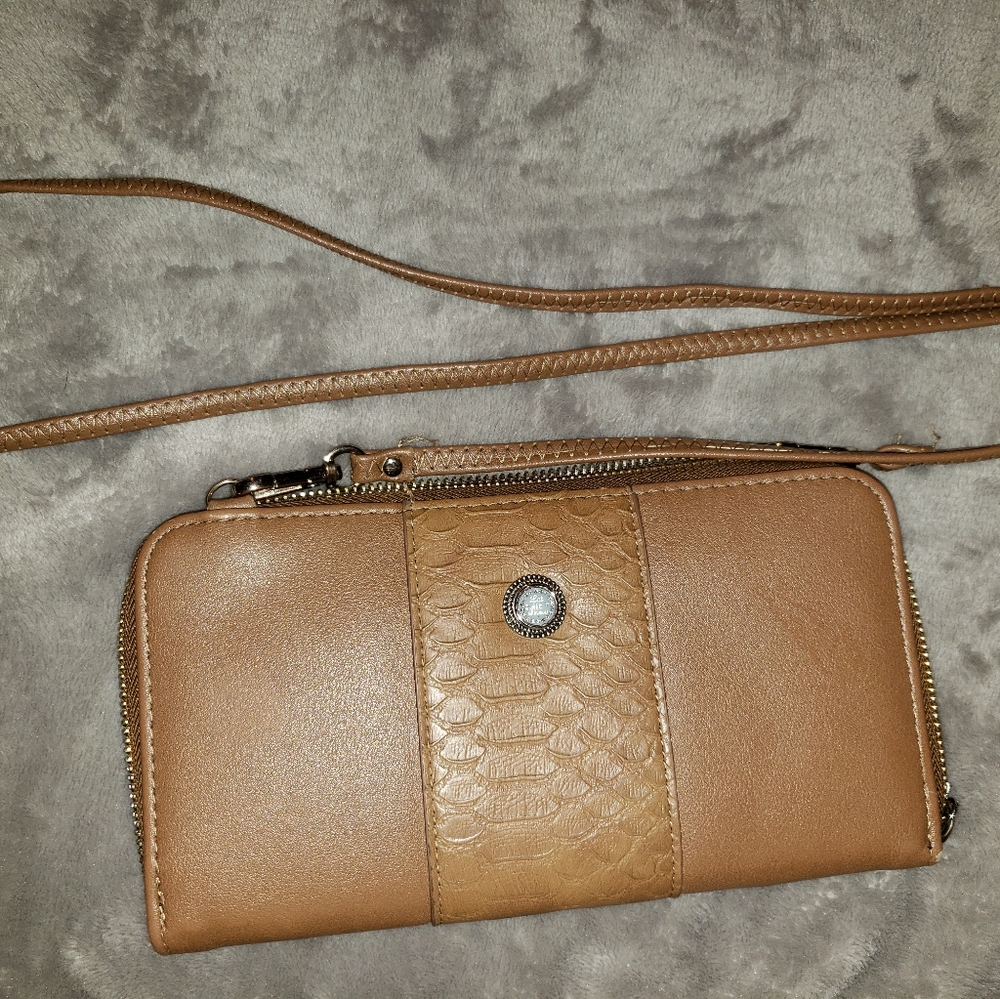 Crossbody Wallet